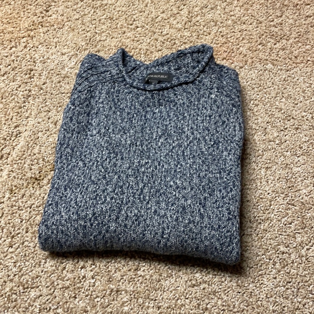 Banana Republic blue and white thread sweater